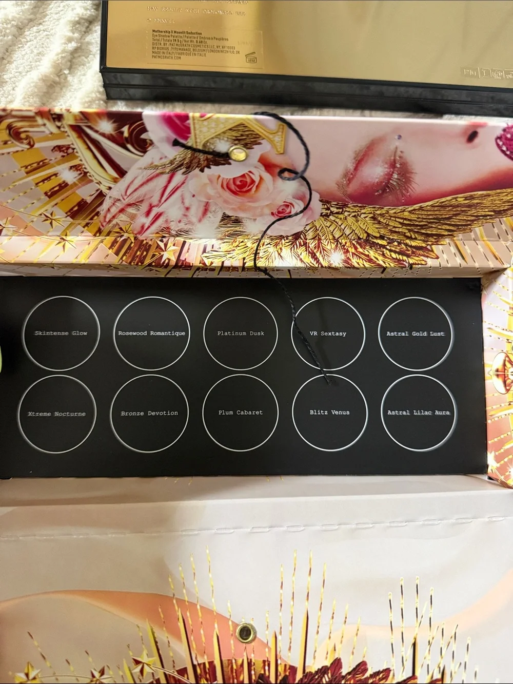 Pat McGrath Labs Mothership Palette - Gold & Black - Picture 4 of 4